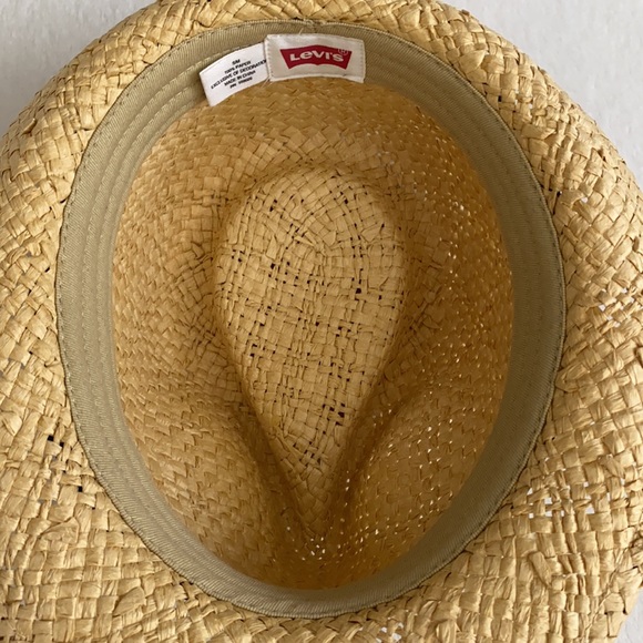Levi’s | 100% Paper Straw Fedora Hat Natural with Blue Band & Metal Logo (S/M) - Picture 14 of 16